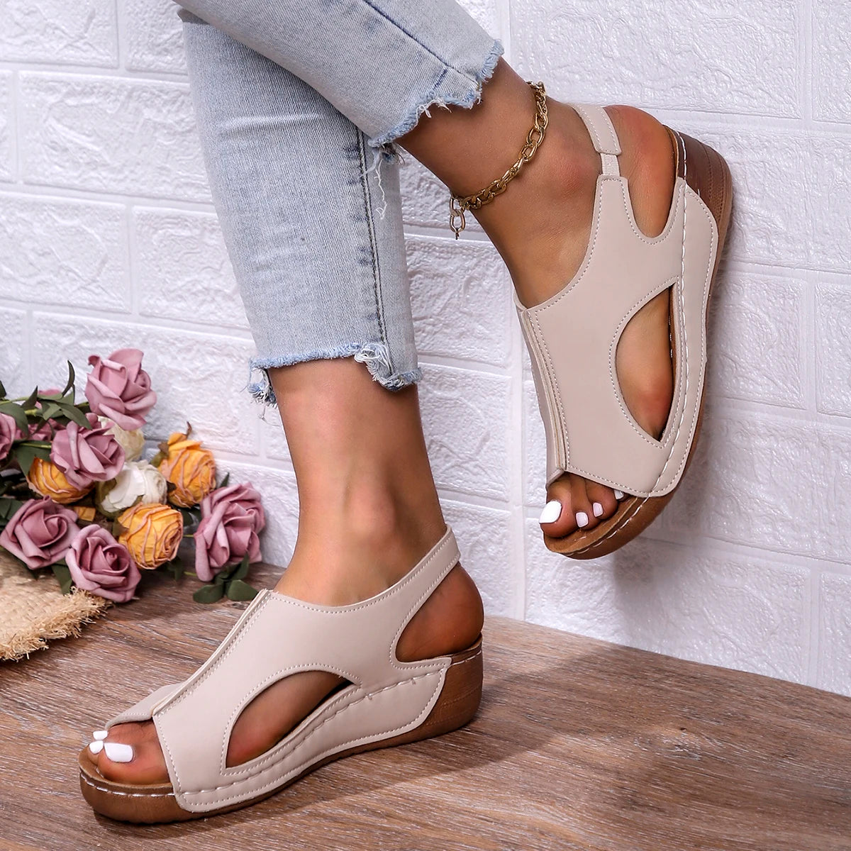 Women's Med Heels Platform Sandals 2024 Summer Peep Toe Casual Clogs Shoes Woman Pu Leather Wedges Roman Sandalias Mujer
